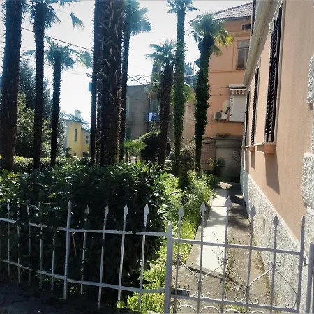 Hana Apartmán