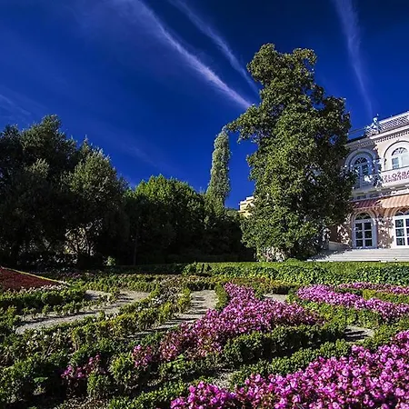 Hana Апартаменты *